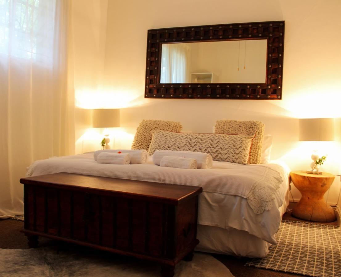 Alluring Self Catering 2 Bedroom Villa At Bokmakierie Villas Windhoek Kültér fotó